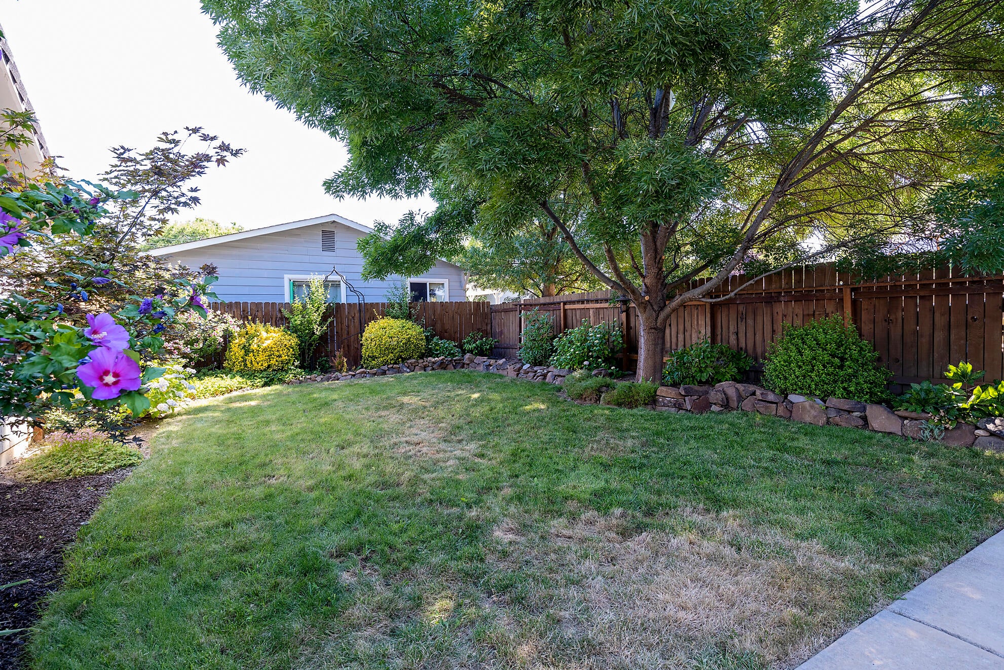 712 Maple Street Central Point, OR 97502 - Photo 23 of 26 Maple_022 copy