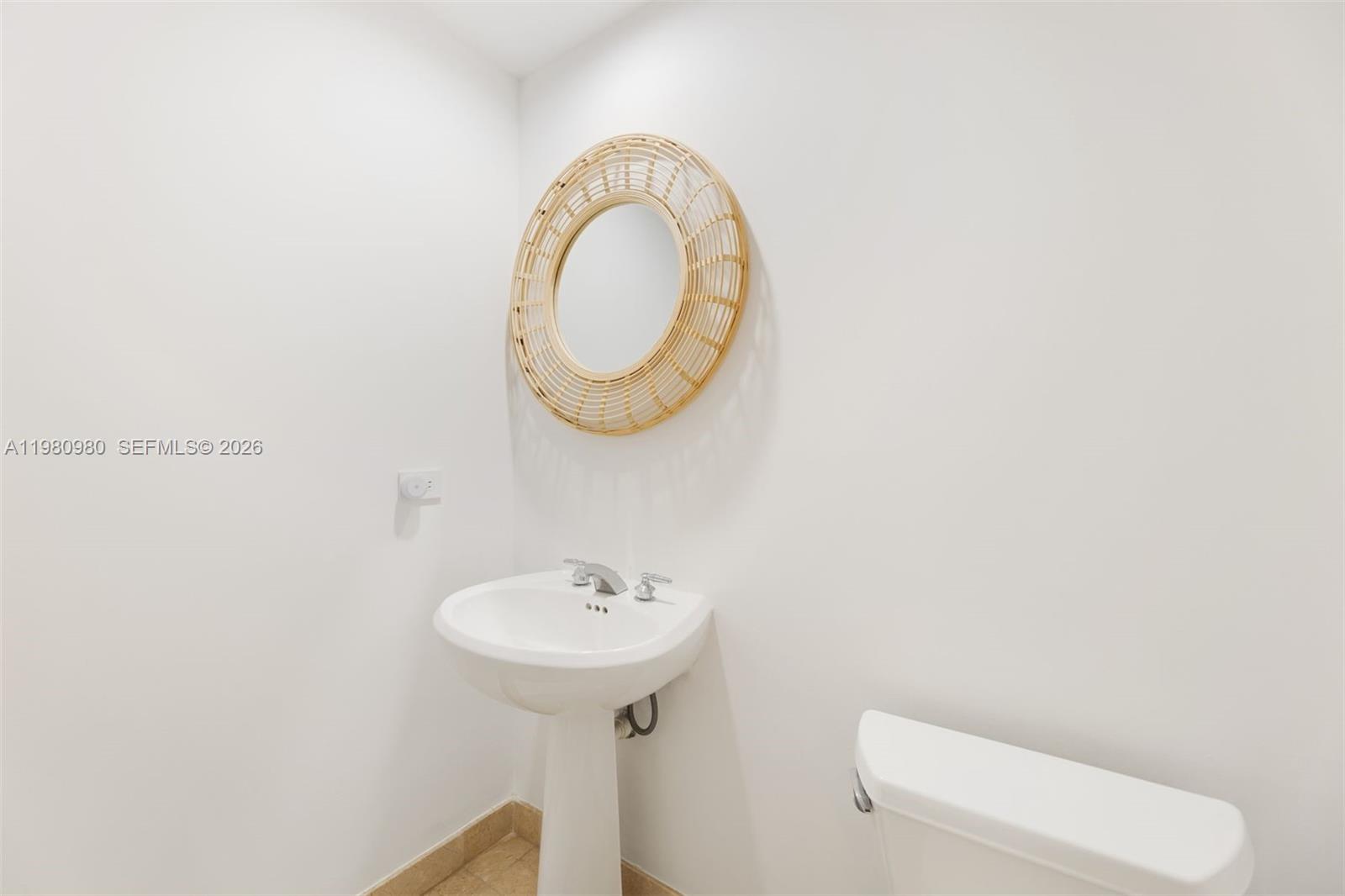 801 Brickell Key Boulevard, Unit 806 Miami, FL 33131 - Photo 16 of 34