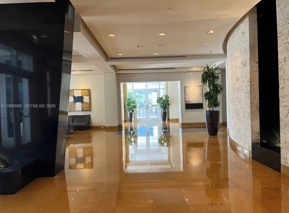 801 Brickell Key Boulevard, Unit 806 Miami, FL 33131 - Photo 25 of 34