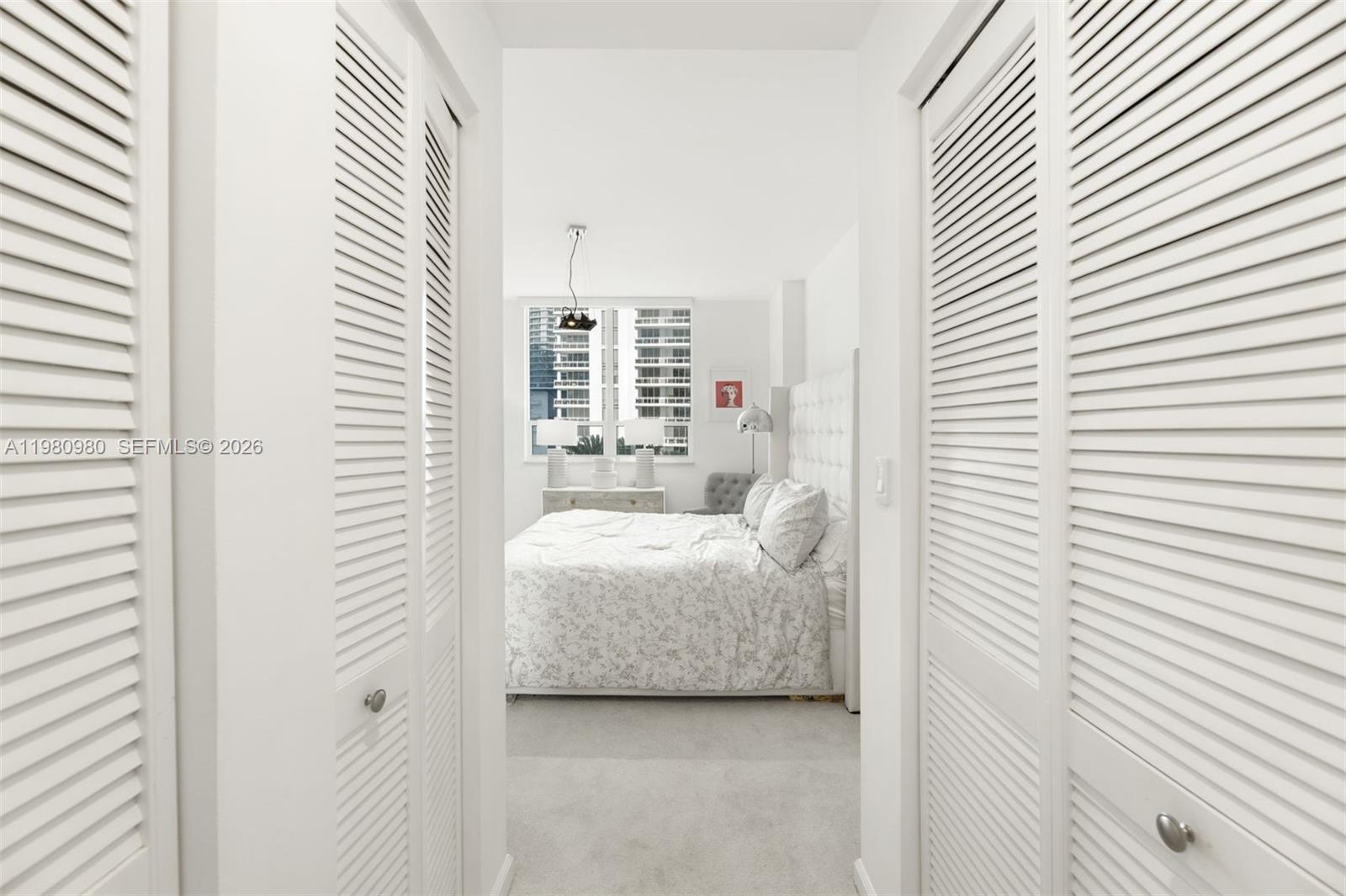 801 Brickell Key Boulevard, Unit 806 Miami, FL 33131 - Photo 10 of 34