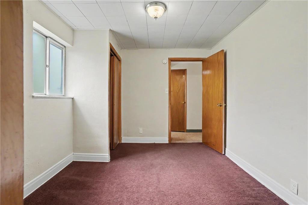 218 Vine Street Homestead, PA 15120 - Photo 14 of 36 an empty room with closet