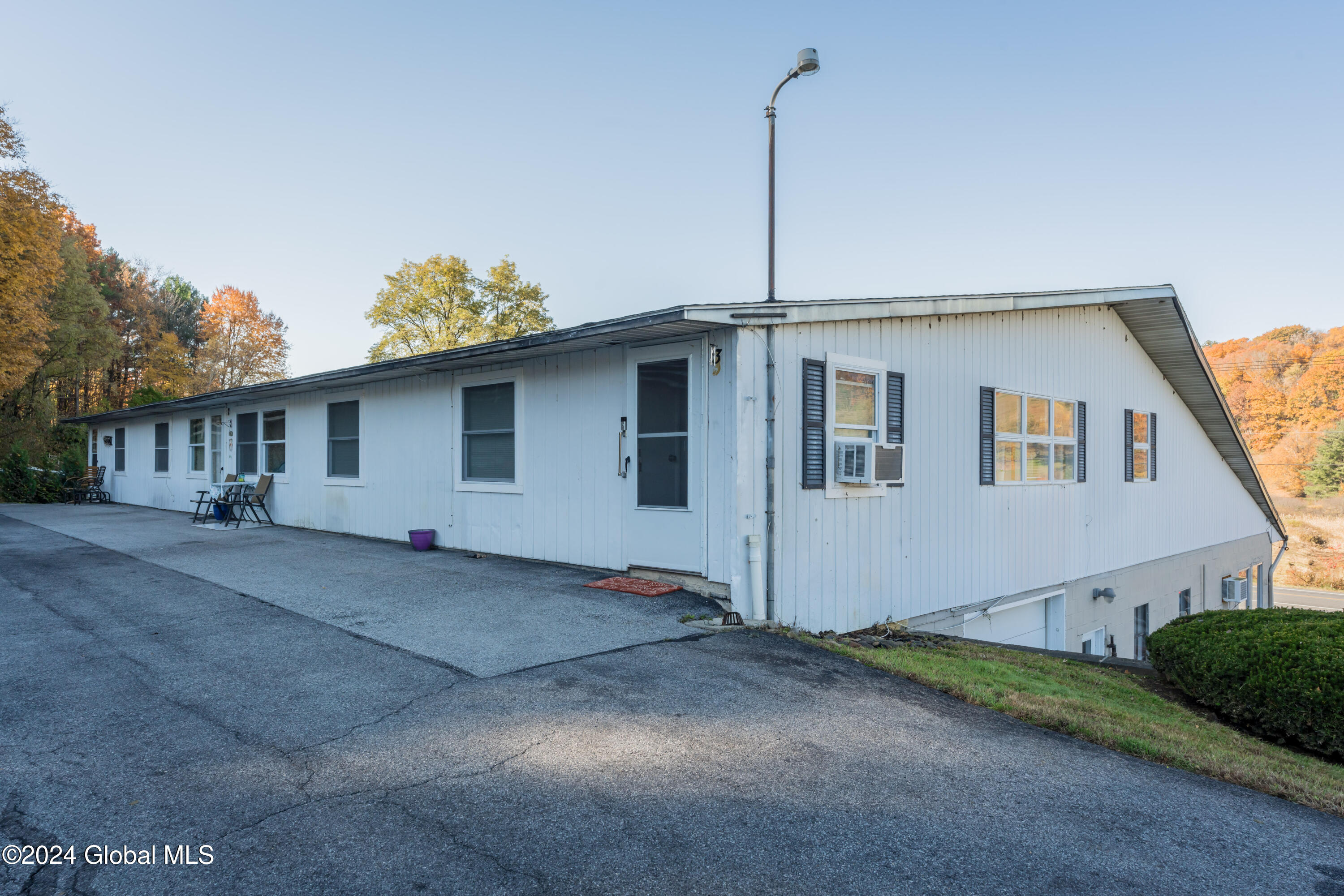 1118 Middleline Road Ballston Spa, NY 12020 - Photo 5 of 34 DSC04040