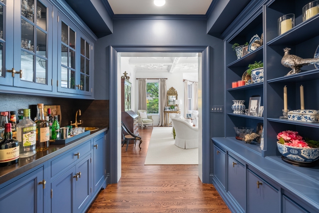 314 Dartmouth Street, Unit B Boston, MA 02116 - Photo 7 of 34 a kitchen with stainless steel appliances granite countertop lots of counter top space