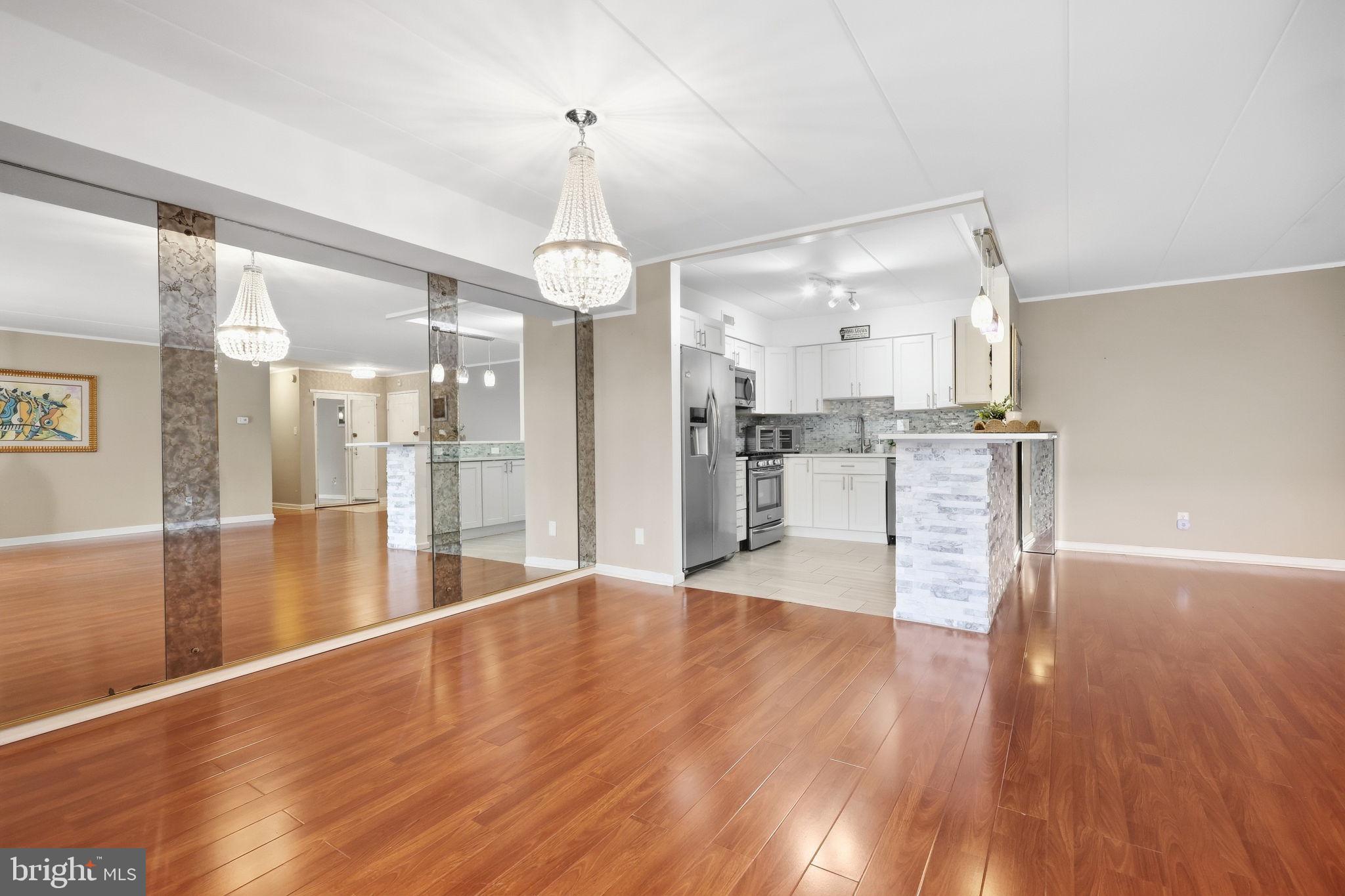 8920 Krewstown Road, Unit 215 Philadelphia, PA 19115 - Photo 8 of 28 Gallery Image 8
