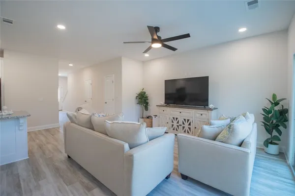 $260,000 | 573 South Arizona Street, Kingsland, GA 31548