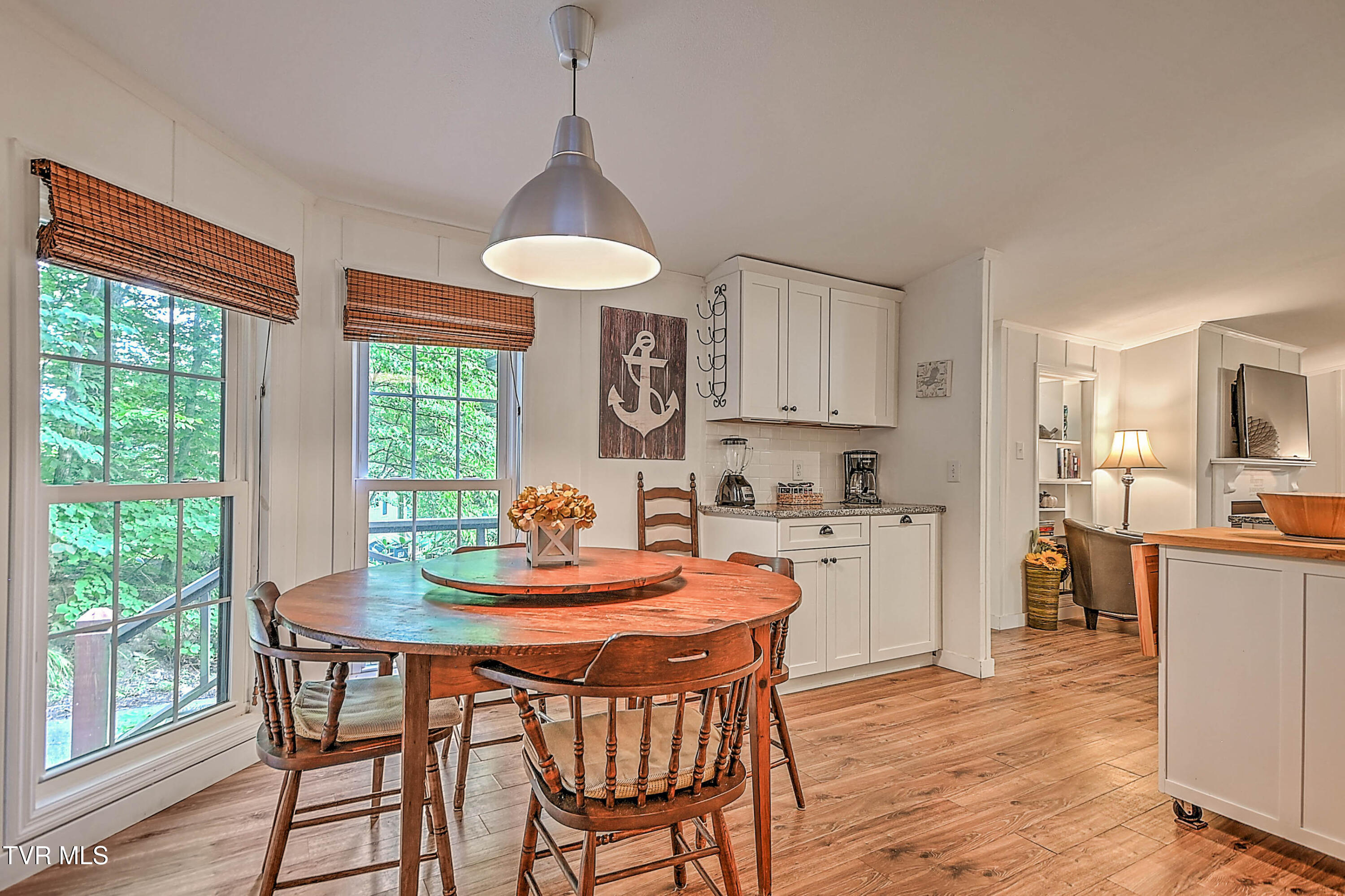 162 Lakeside Drive Butler, TN 37640 - Photo 14 of 45 162 Lakeside DST-17