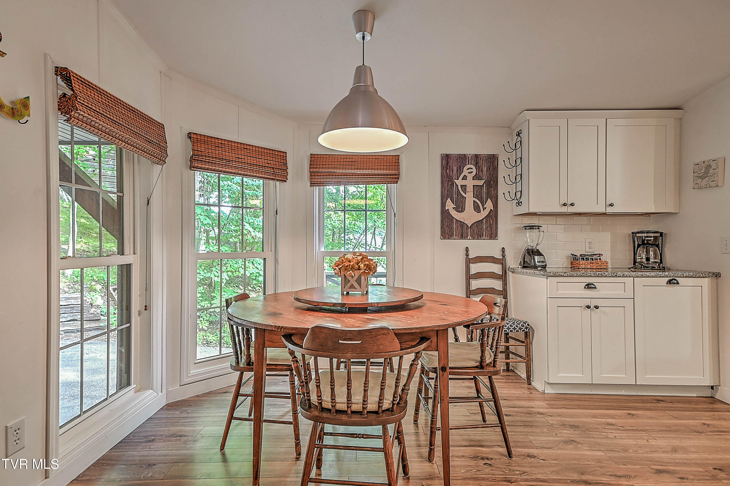 162 Lakeside Drive Butler, TN 37640 - Photo 15 of 45 162 Lakeside DST-18