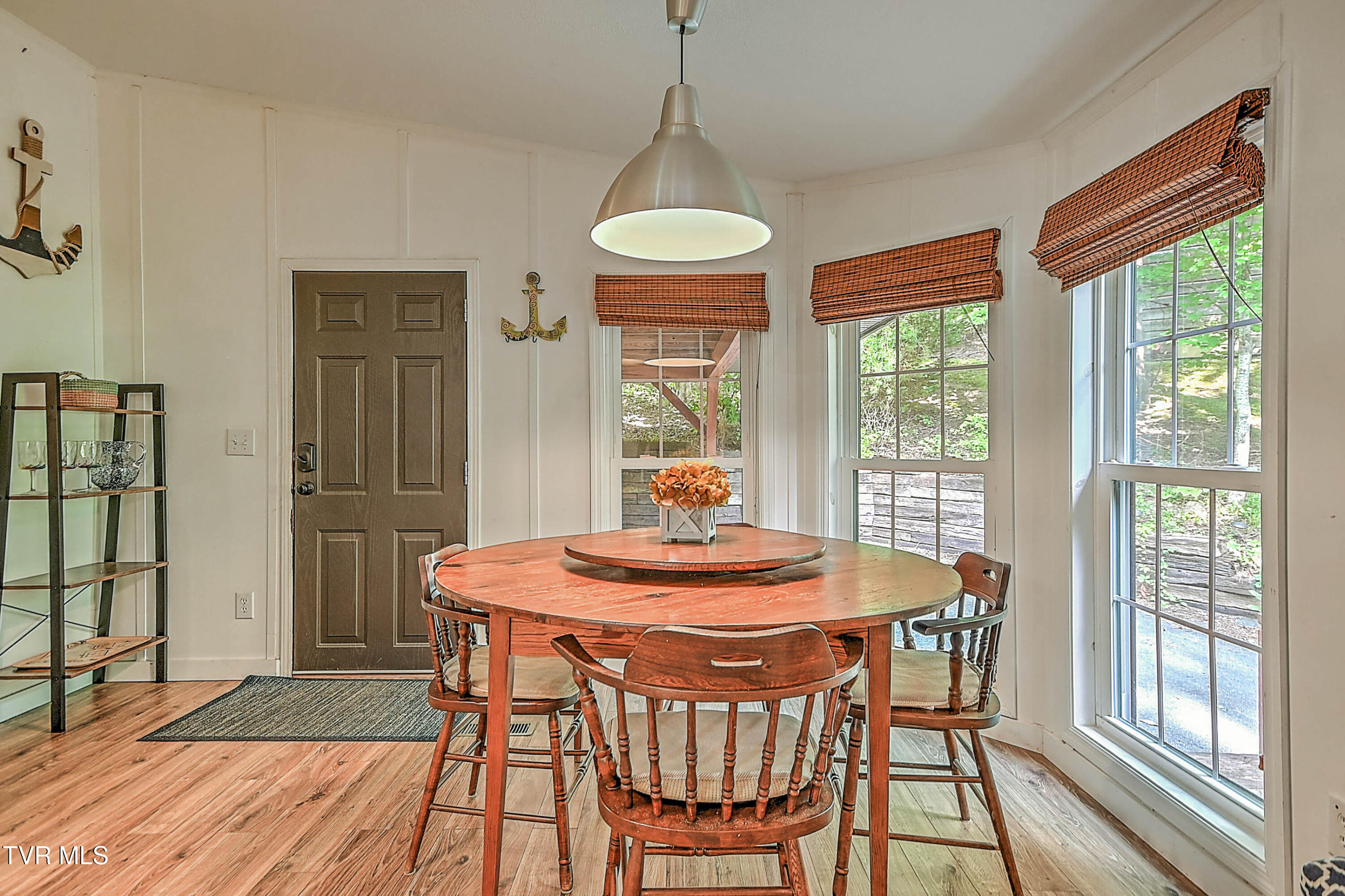 162 Lakeside Drive Butler, TN 37640 - Photo 16 of 45 162 Lakeside DST-19