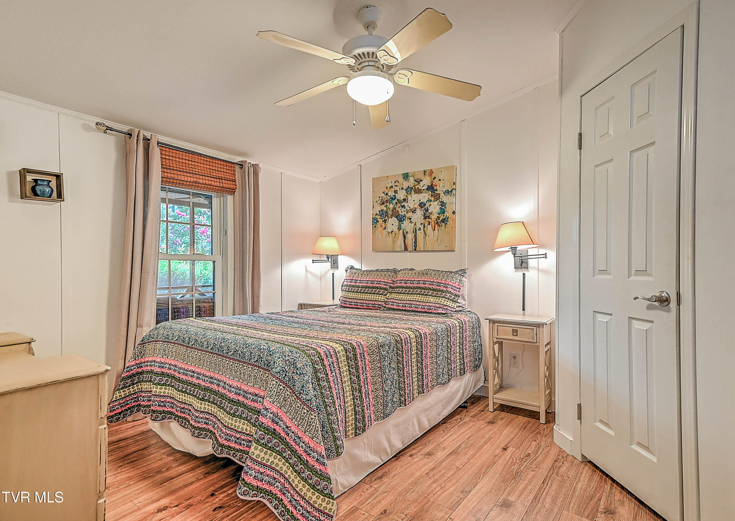 162 Lakeside Drive Butler, TN 37640 - Photo 21 of 45 162 Lakeside DST-24