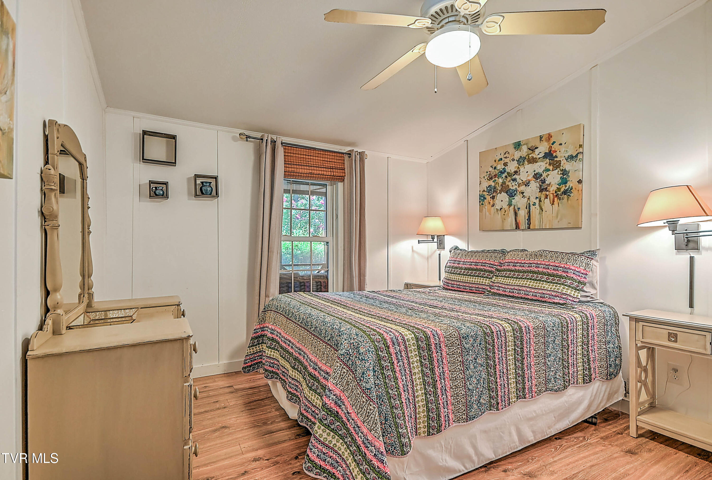 162 Lakeside Drive Butler, TN 37640 - Photo 22 of 45 162 Lakeside DST-25