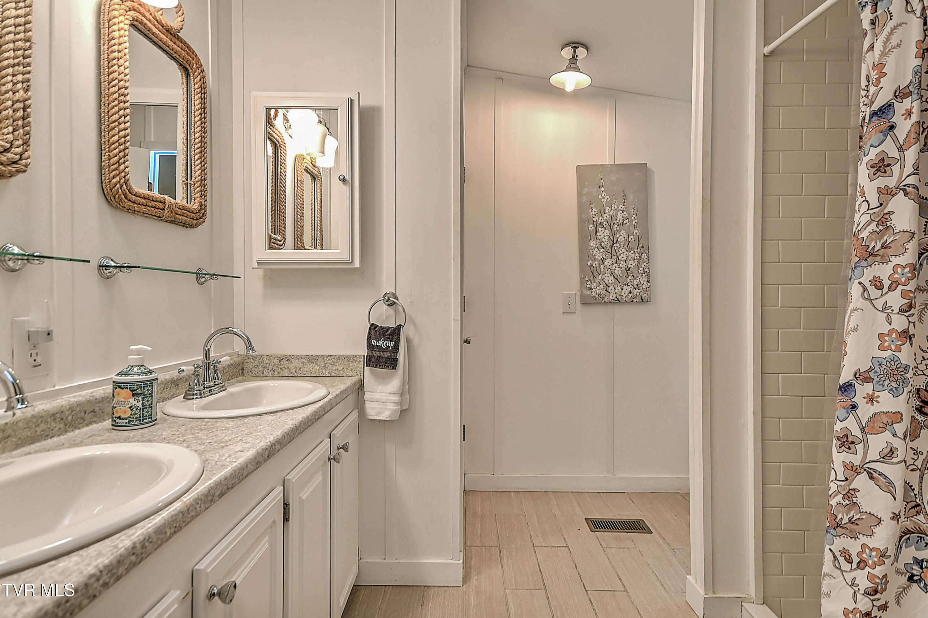 162 Lakeside Drive Butler, TN 37640 - Photo 31 of 45 162 Lakeside DST-34