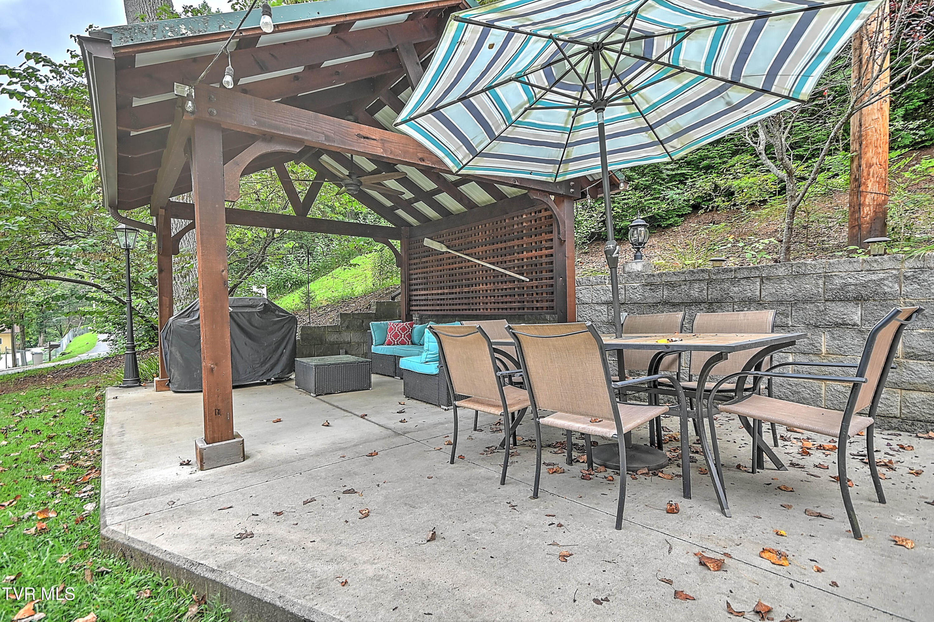 162 Lakeside Drive Butler, TN 37640 - Photo 35 of 45 162 Lakeside DST-38