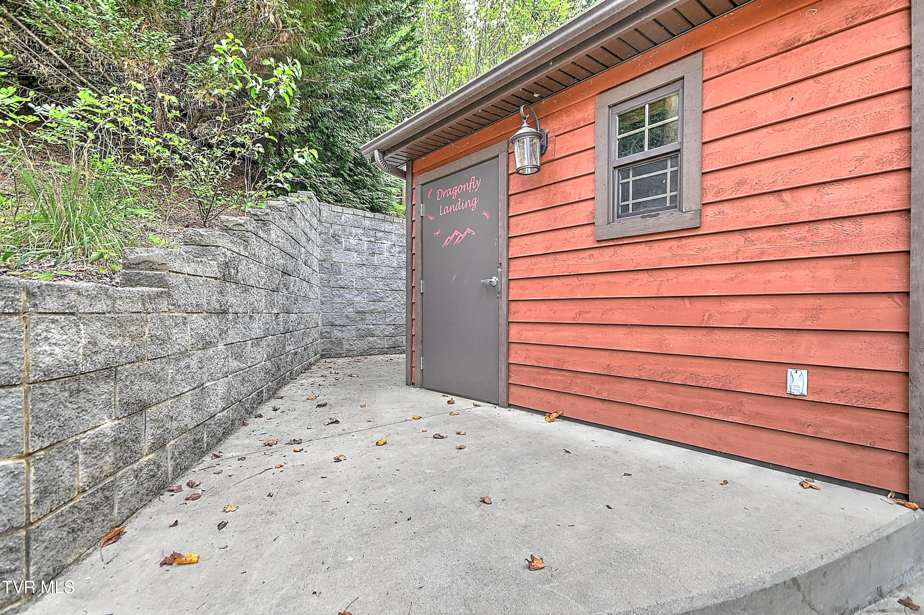 162 Lakeside Drive Butler, TN 37640 - Photo 39 of 45 162 Lakeside DST-42