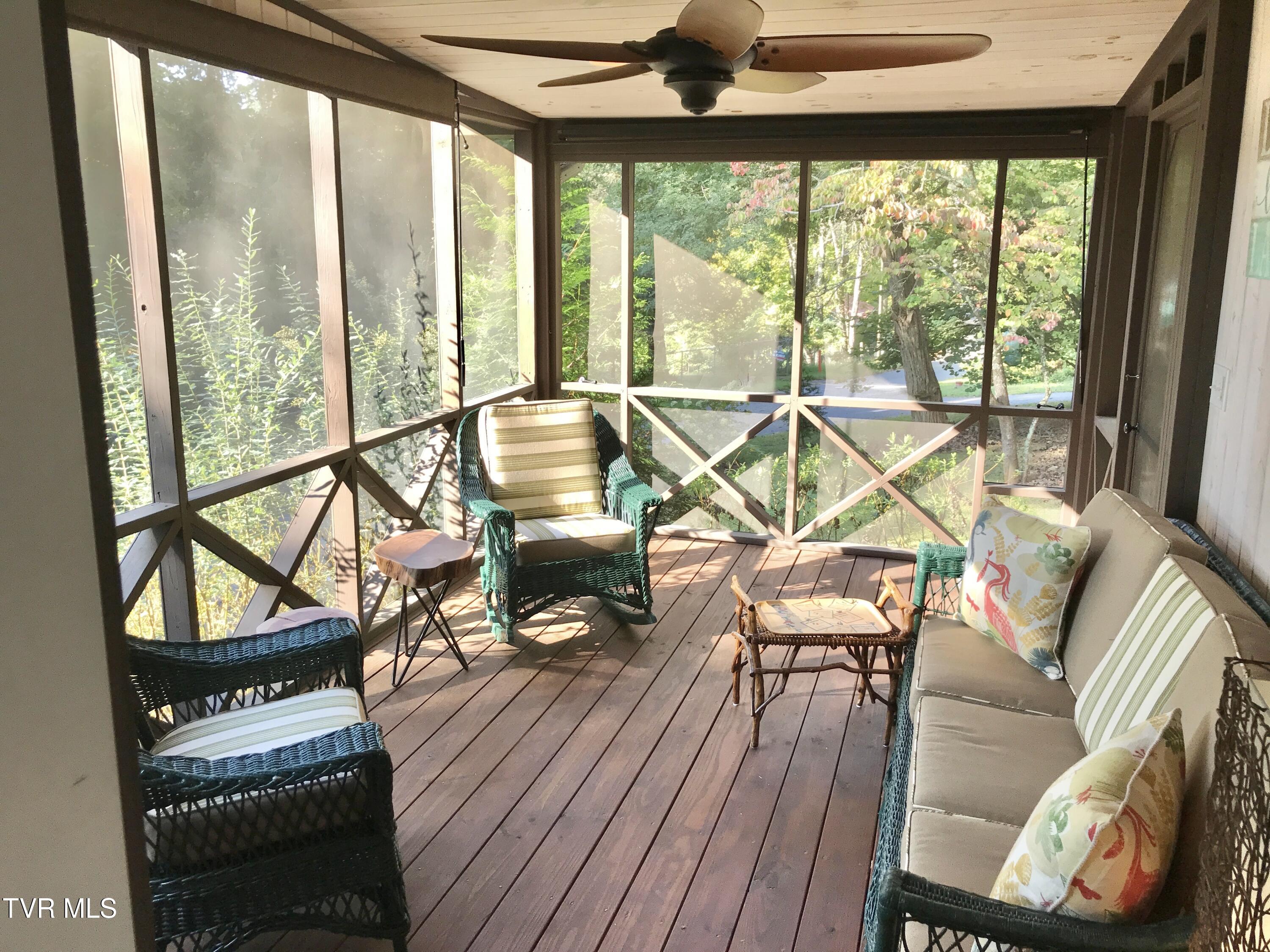 162 Lakeside Drive Butler, TN 37640 - Photo 43 of 45 IMG_3513