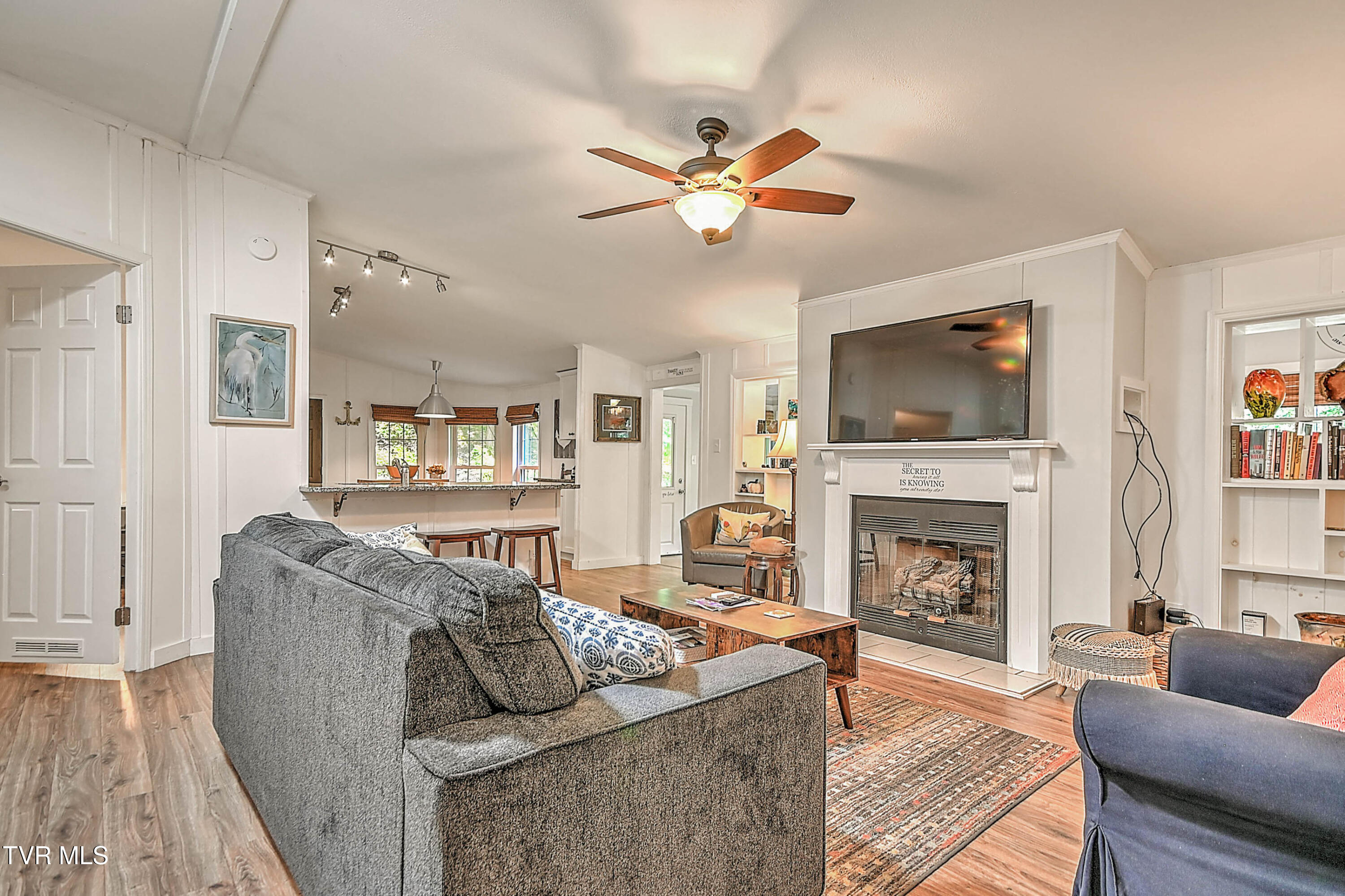 162 Lakeside Drive Butler, TN 37640 - Photo 5 of 45 162 Lakeside DST-8