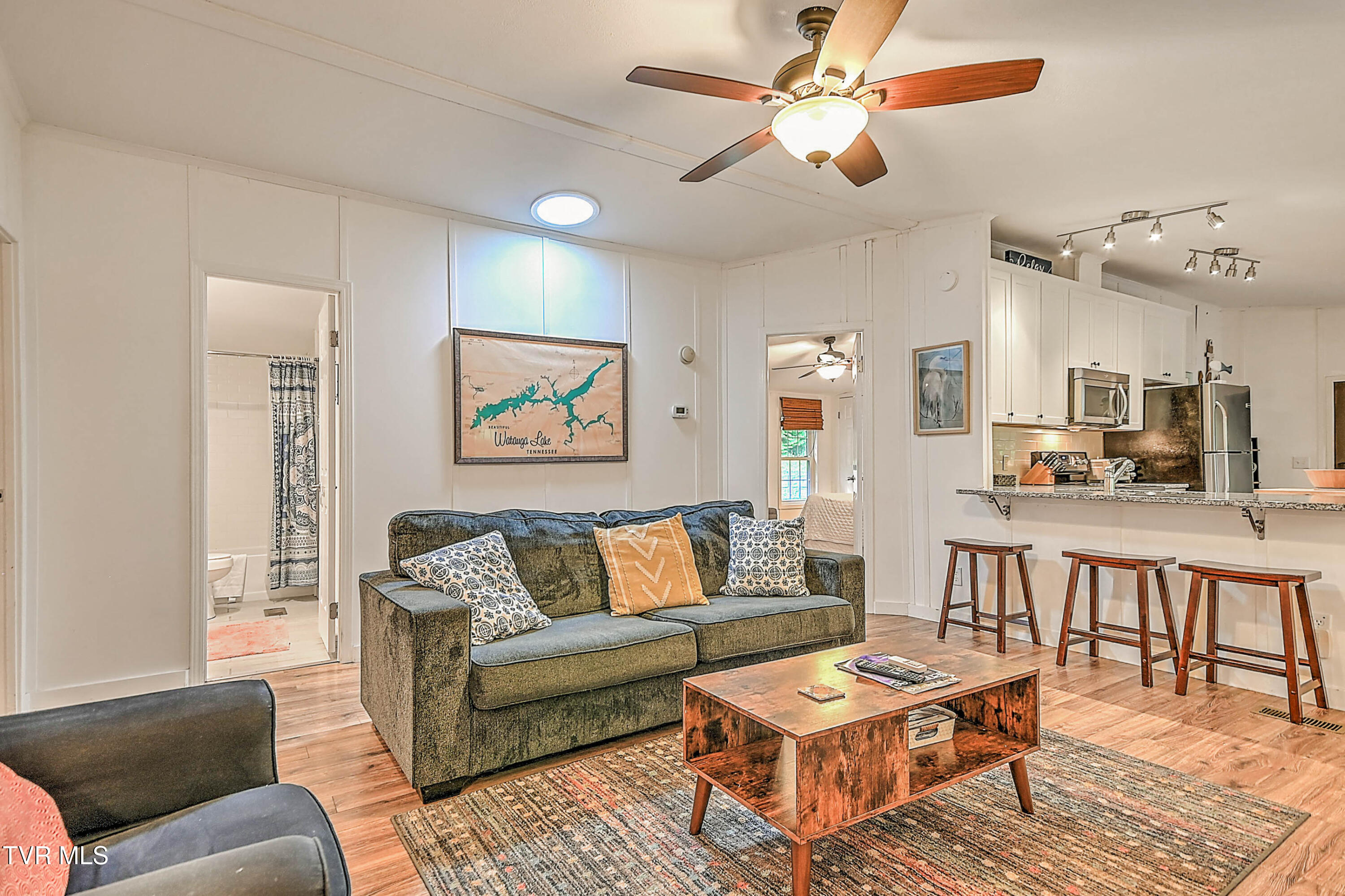 162 Lakeside Drive Butler, TN 37640 - Photo 7 of 45 162 Lakeside DST-10