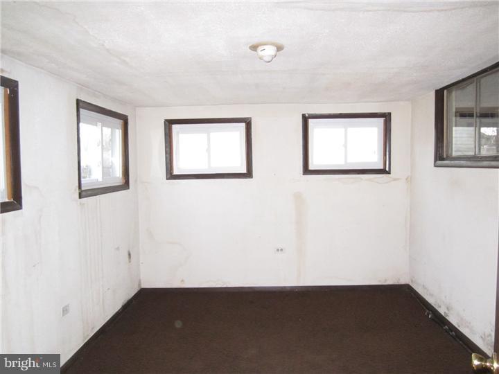 24 Margin Road Levittown, PA 19056 - Photo 6 of 8 Bedroom