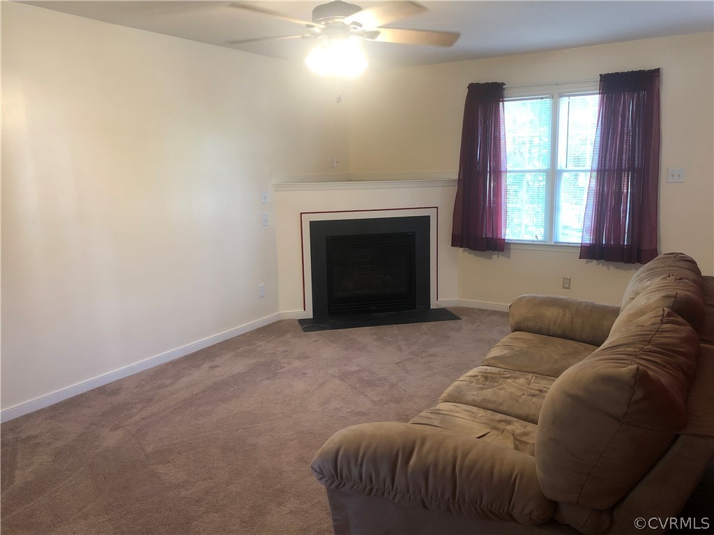 9736 Lockberry Ridge Loop North Chesterfield, VA 23237 - Photo 8 of 32 Gallery Image 8