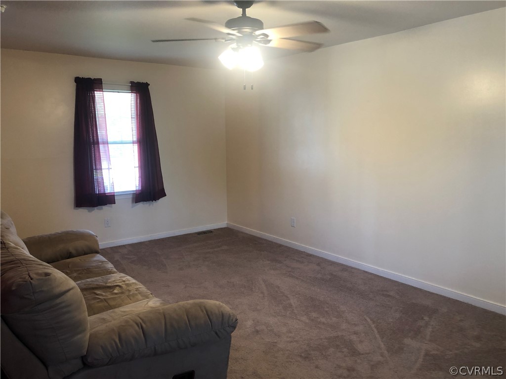 9736 Lockberry Ridge Loop North Chesterfield, VA 23237 - Photo 10 of 32 Gallery Image 10