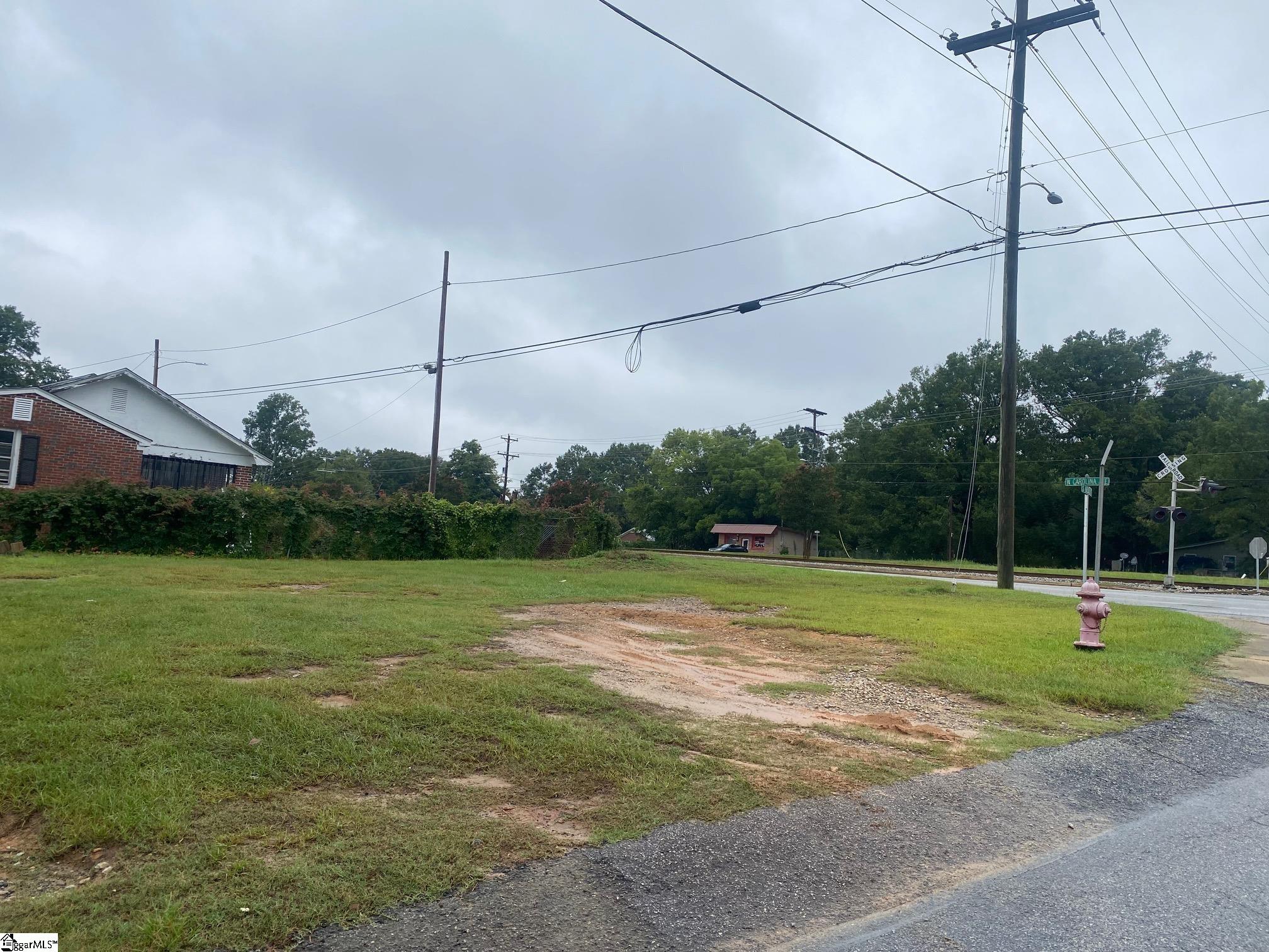 601 West Carolina Avenue Clinton, SC 29325 - Photo 7 of 9