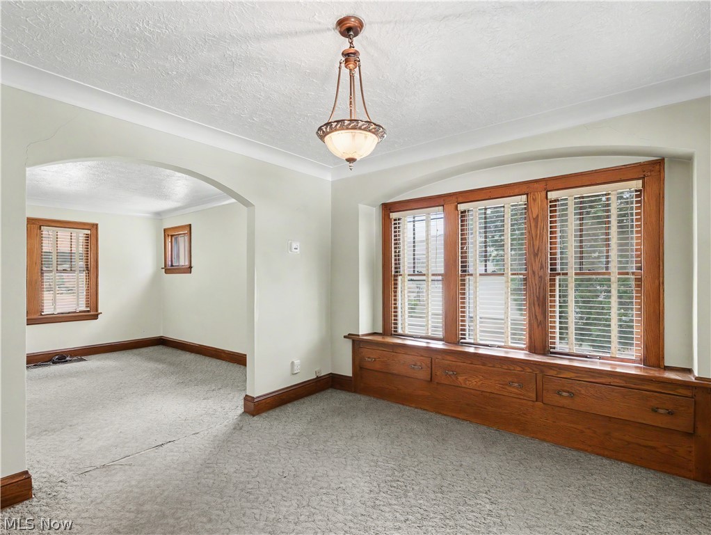 1458 Breiding Road Akron, OH 44310 - Photo 4 of 16