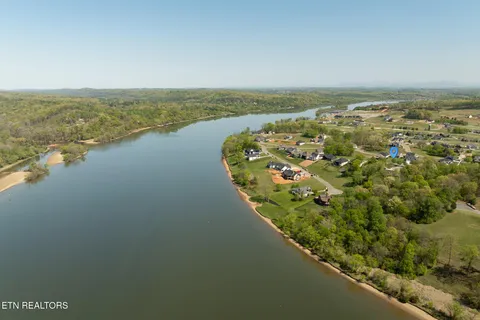 $129,900 | 3574 Persimmon, Loudon, TN 37774