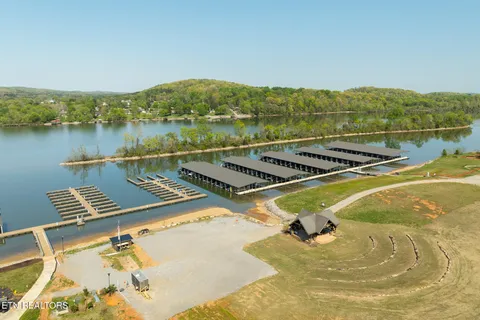 $129,900 | 3574 Persimmon, Loudon, TN 37774