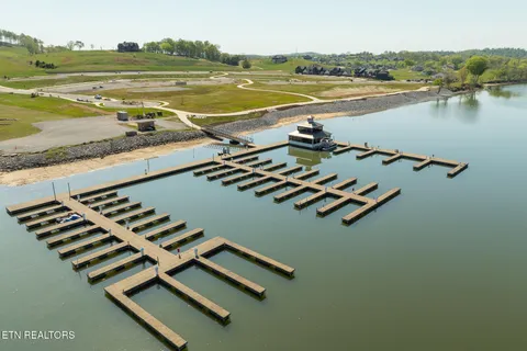 $129,900 | 3574 Persimmon, Loudon, TN 37774