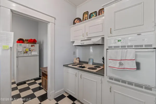 $349,500 | 410 4th Avenue, Hattiesburg, MS 39401