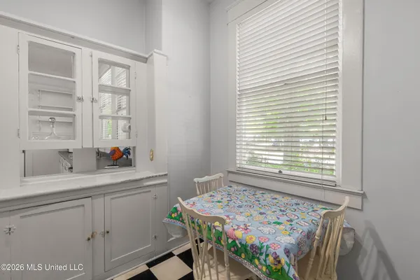 $349,500 | 410 4th Avenue, Hattiesburg, MS 39401