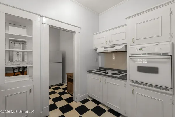 $349,500 | 410 4th Avenue, Hattiesburg, MS 39401