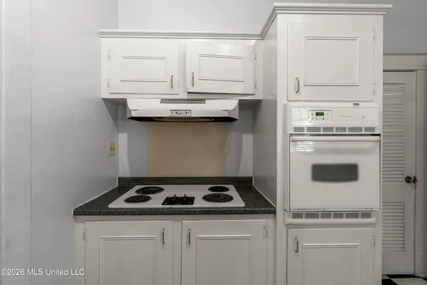 $349,500 | 410 4th Avenue, Hattiesburg, MS 39401