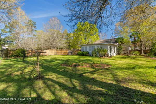 $349,500 | 410 4th Avenue, Hattiesburg, MS 39401