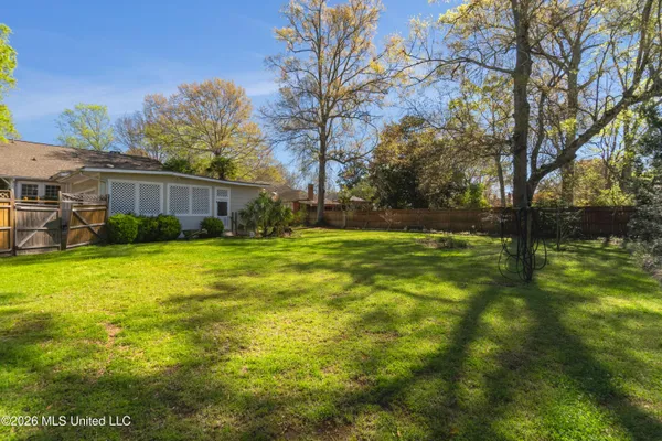 $349,500 | 410 4th Avenue, Hattiesburg, MS 39401