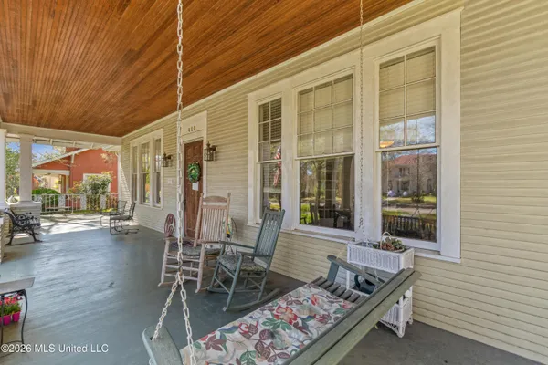 $349,500 | 410 4th Avenue, Hattiesburg, MS 39401