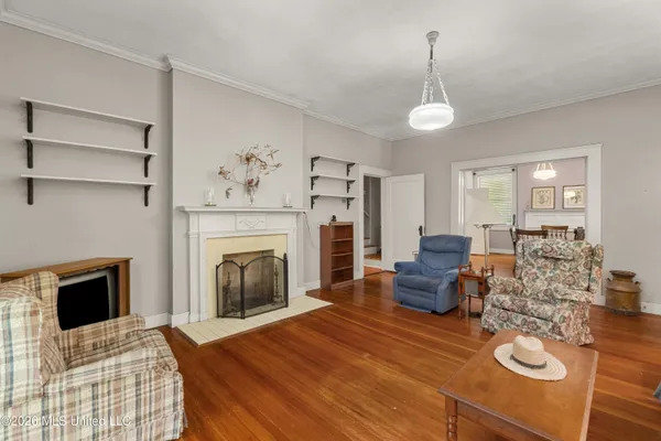 $349,500 | 410 4th Avenue, Hattiesburg, MS 39401