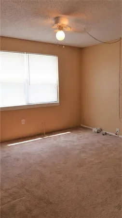 $1,400 | 5024 Terrace Palms Circle, Unit 101, Tampa, FL 33617