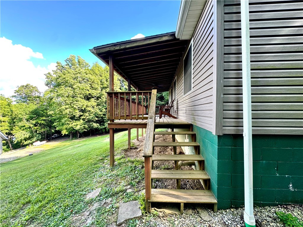 70906 Reynolds Road Piedmont, OH 43983 - Photo 10 of 33 Covered porch