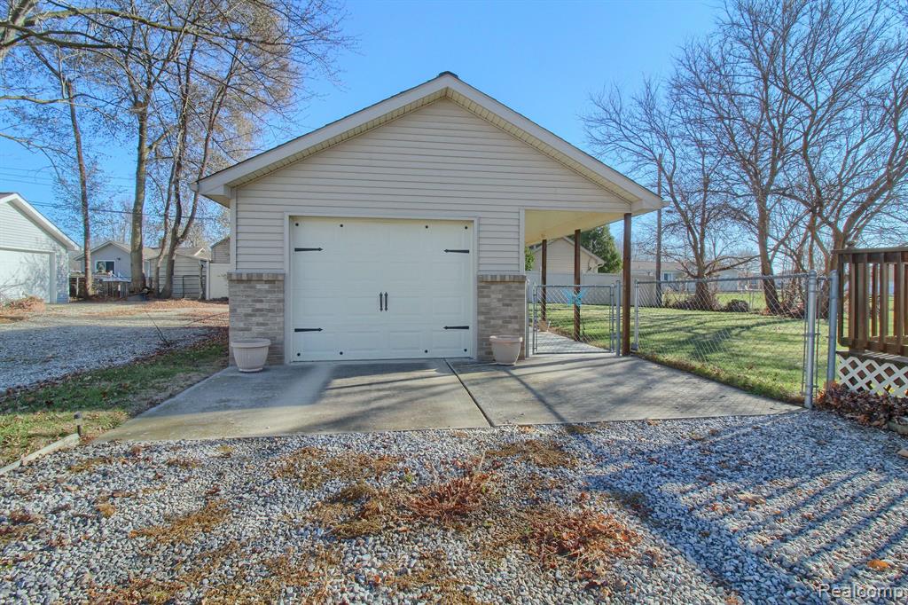 26151 Frankfort Road New Boston, MI 48164 - Photo 25 of 25