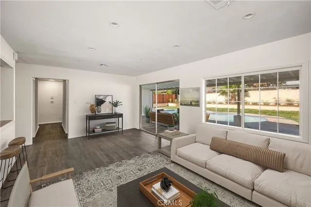 $799,900 | 18621 East Petunia Street, Azusa, CA 91702