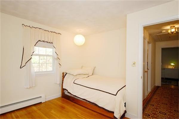 26 Reeves Road Bedford, MA 01730 - Photo 15 of 20 Gallery Image 15