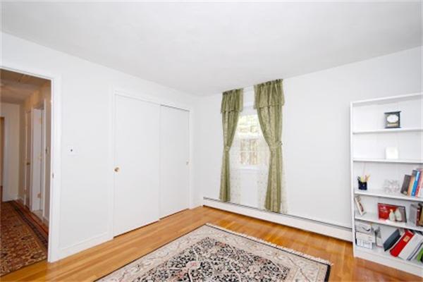 26 Reeves Road Bedford, MA 01730 - Photo 16 of 20 Gallery Image 16