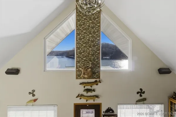 $569,900 | 410 Nichol Road, Edwards, MO 65326