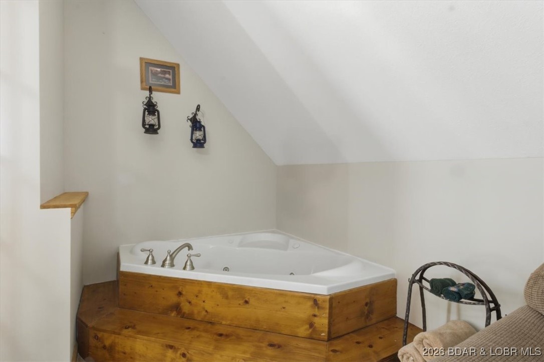 410 Nichol Road Edwards, MO 65326 - Photo 18 of 57