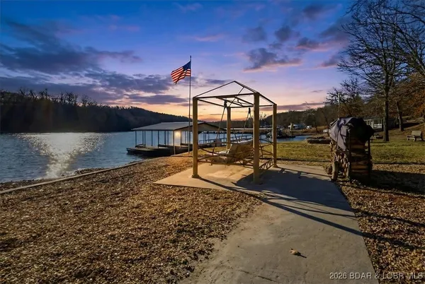 $569,900 | 410 Nichol Road, Edwards, MO 65326