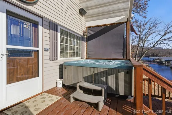 $569,900 | 410 Nichol Road, Edwards, MO 65326