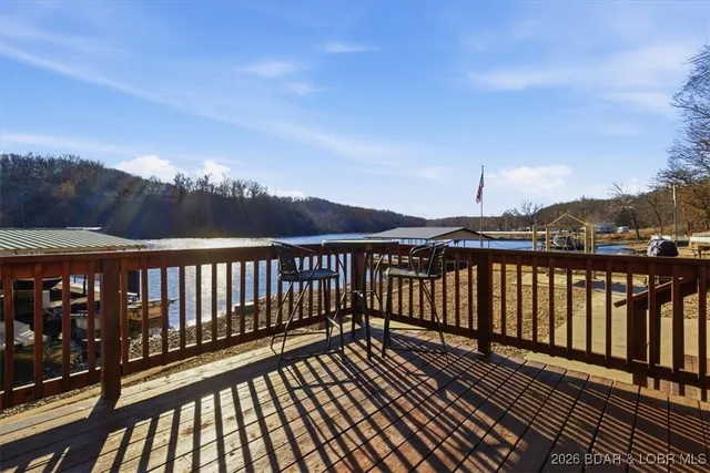 $569,900 | 410 Nichol Road, Edwards, MO 65326