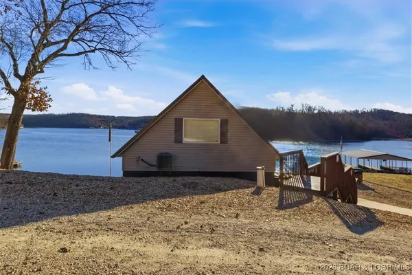 $569,900 | 410 Nichol Road, Edwards, MO 65326