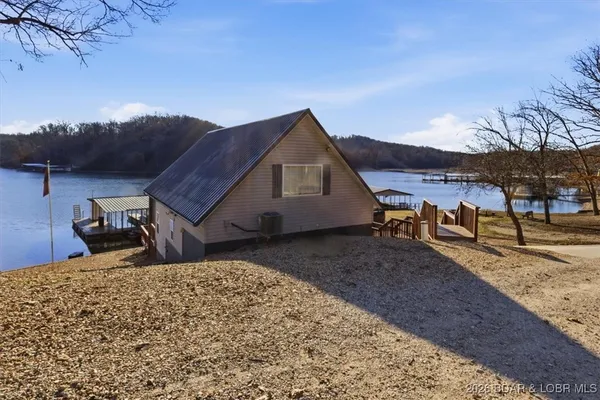 $569,900 | 410 Nichol Road, Edwards, MO 65326