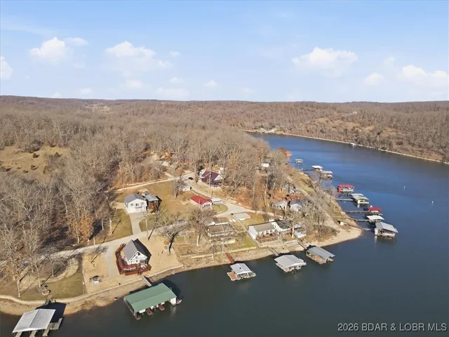 $569,900 | 410 Nichol Road, Edwards, MO 65326